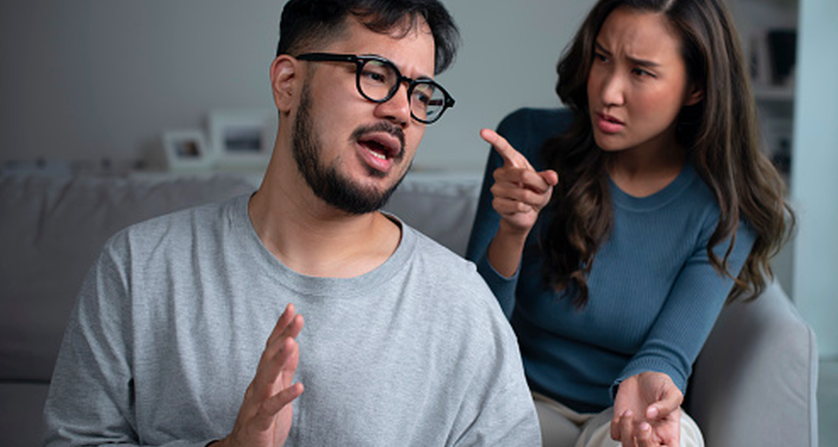 Pasangan Memanipulasi Membuat Stres Emosional Kepanjangan