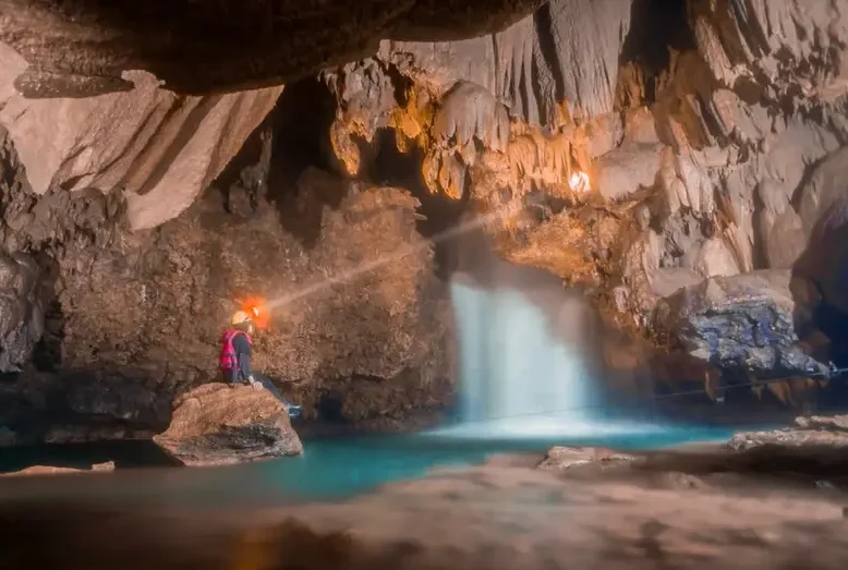 Rongga Alami Goa Yang Berada Di Dalam Tanah