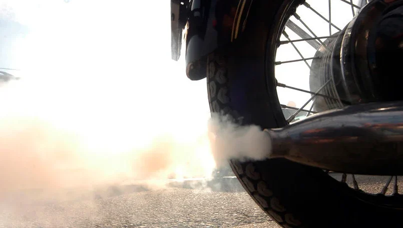 Ngebul Asap Kendaraan Bermotor Ini Memiliki Kendala