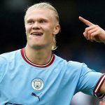 Pesepakbola Profesional Haaland Dengan Postur Tinggi Berisi