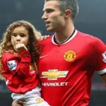 Pesepakbola Asal Belanda Yaitu Robin Van Persie Sebagai Striker