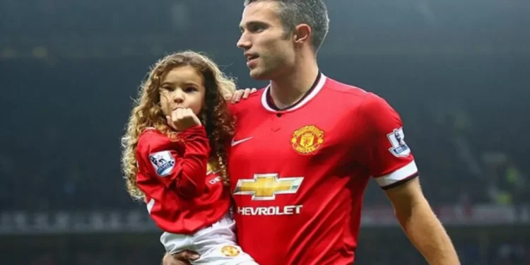 Pesepakbola Asal Belanda Yaitu Robin Van Persie Sebagai Striker