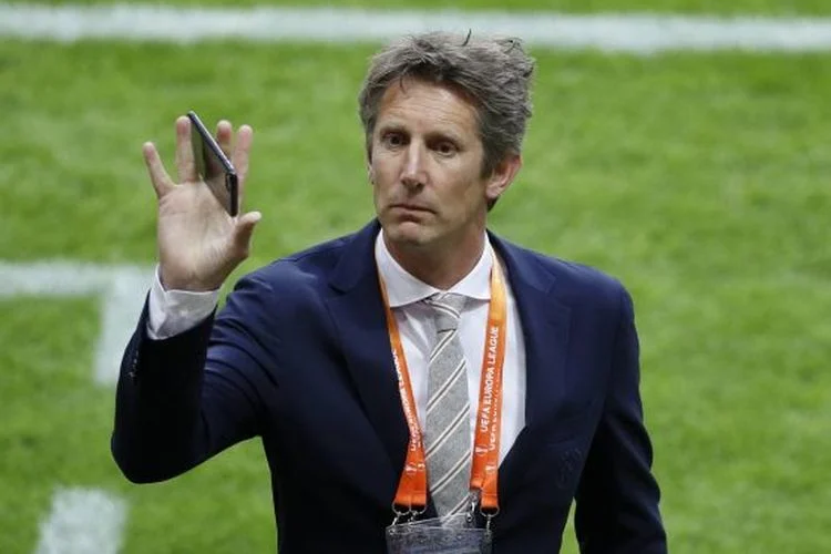 Kiper Manchester United Van Der Sar Sang Legenda