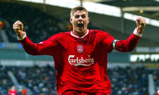 Steven Gerrard Pemain Sepak Bola Terbaik Inggris