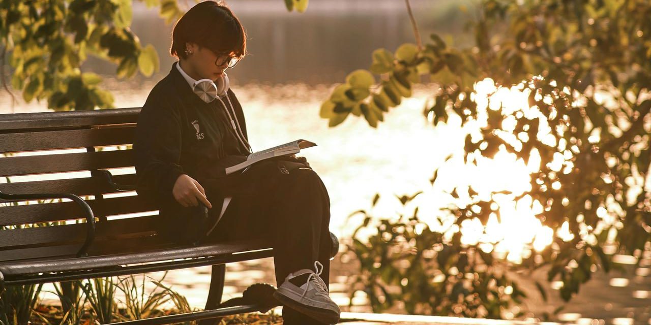 Sifat Menyendiri Yang Di Alami Oleh Seorang Introvert