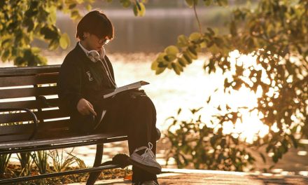 Sifat Menyendiri Yang Di Alami Oleh Seorang Introvert