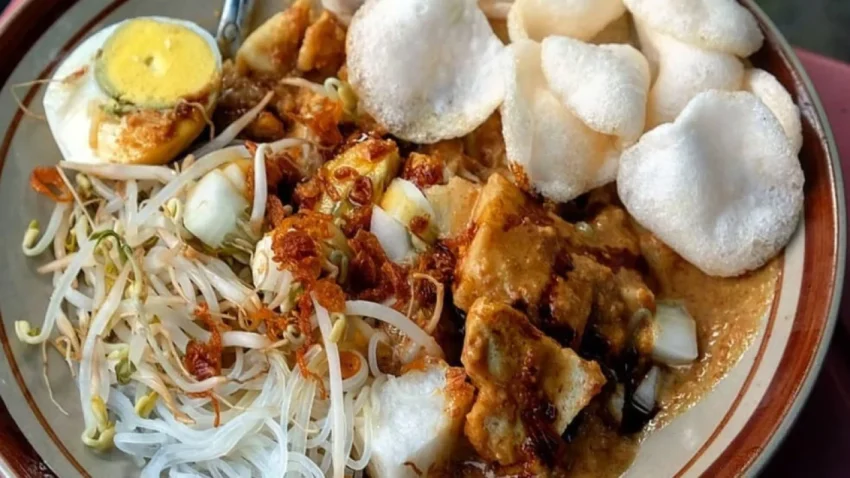 Kuliner Khas Indonesia Makanan Ketoprak Bumbu Kacang