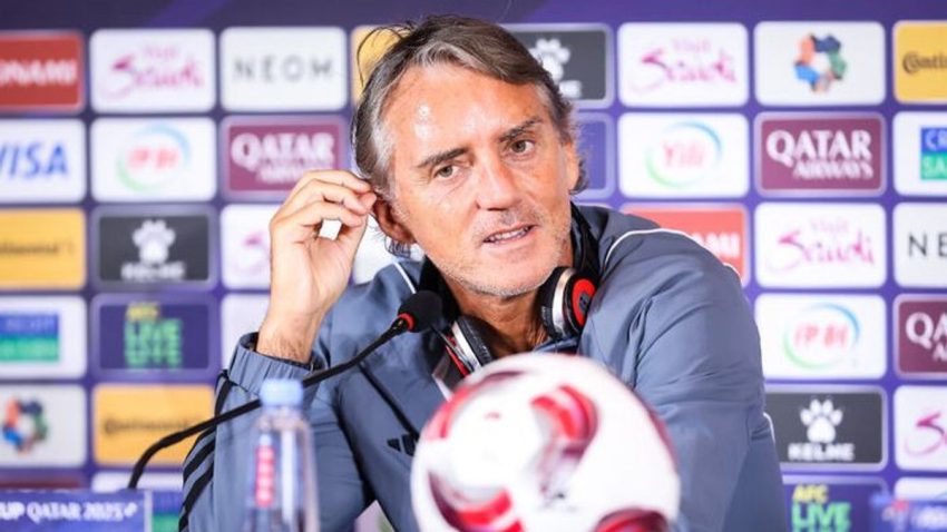 Mantan Pesepakbola Roberto Mancini Dari Italia