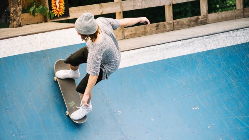 Olahraga Di Papan Skateboard Yang Cukup Sulit