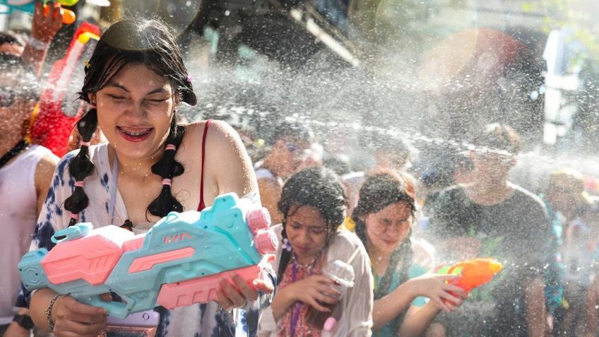 Perayaan Budaya Songkran Di Thailand Yang Seru