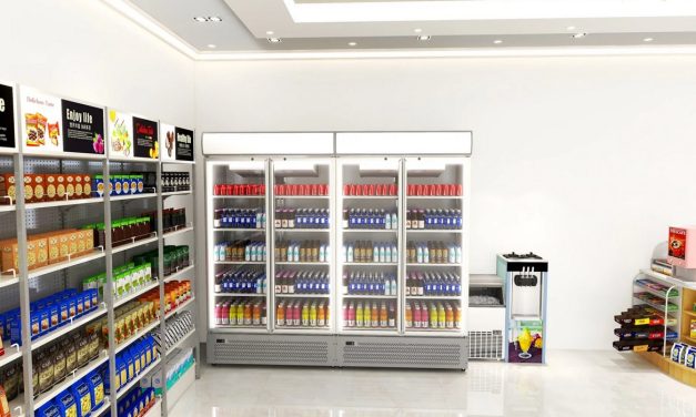 Tempat Belanja Mini Market Dengan Bangunan Kecil