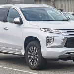 Kendaraan Sport Mitsubishi Pajero Yang Umu Di Gunakan