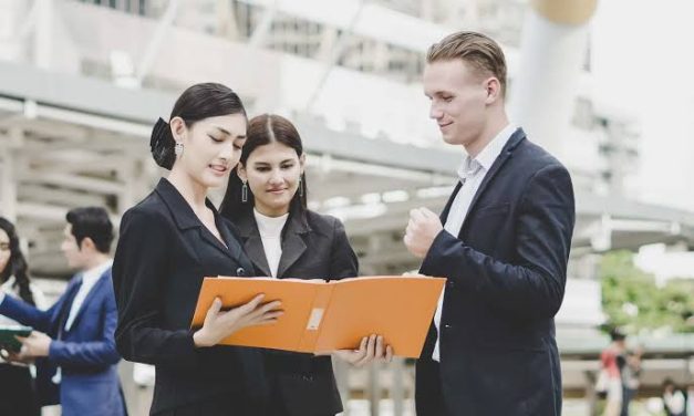 Kegiatan Positif Bisnis Dalam Menghasilkan Uang