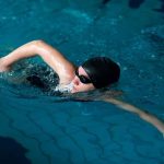 Suatu Kegiatan Positif Berenang Dengan Baik