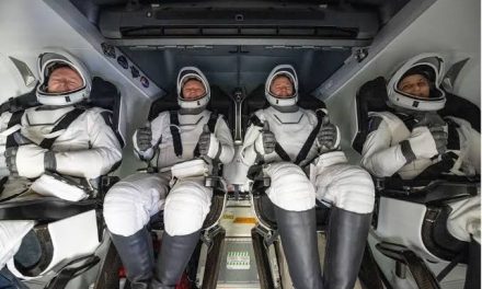 Seseorang Profesi Astronot Untuk Ke Luar Angkasa